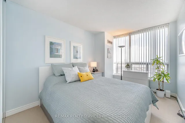 Additional property image - 12 Laurelcrest St Unit 1213