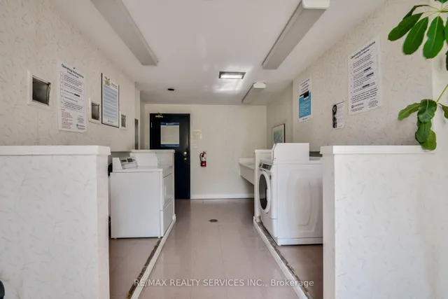 Additional property image - 12 Laurelcrest St Unit 1213