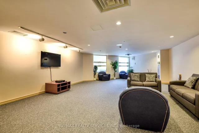 Additional property image - 12 Laurelcrest St Unit 1213