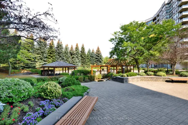 Additional property image - 12 Laurelcrest St Unit 1213
