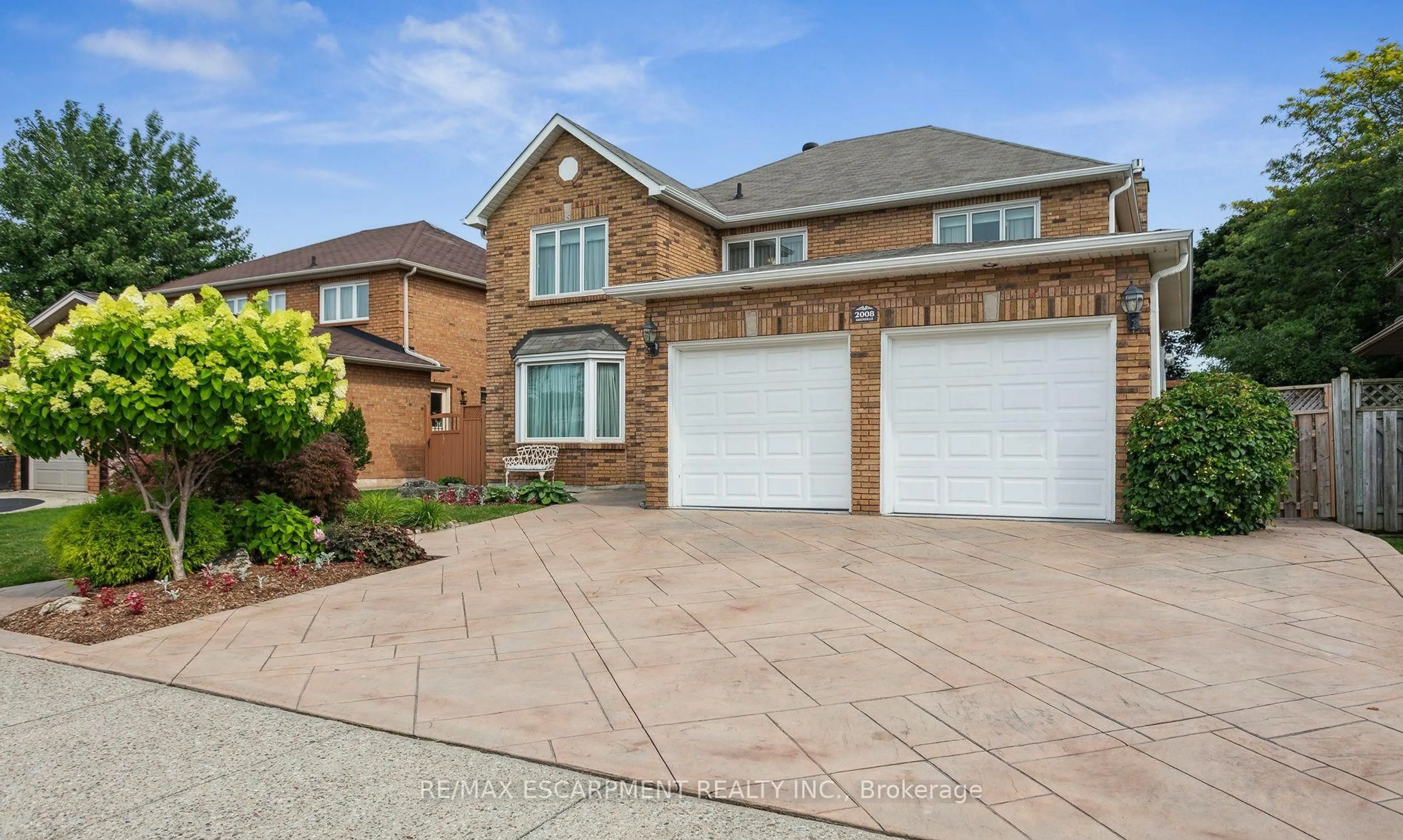 Home with brick exterior material, street for 2008 Grenville Dr, Oakville Ontario L6H 3Z3