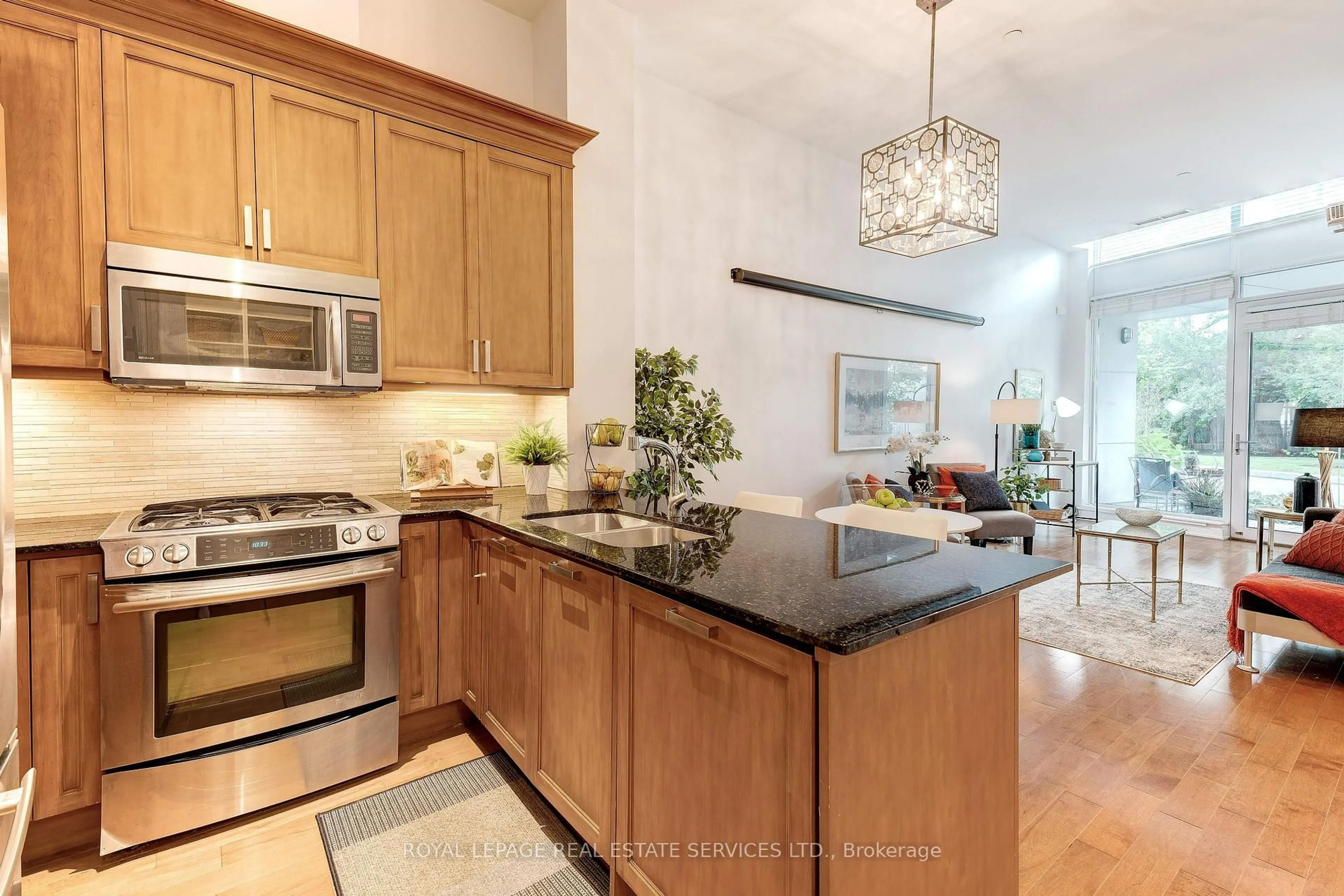 Open concept kitchen, unknown for 11 Bronte Rd #117, Oakville Ontario L6L 0E1
