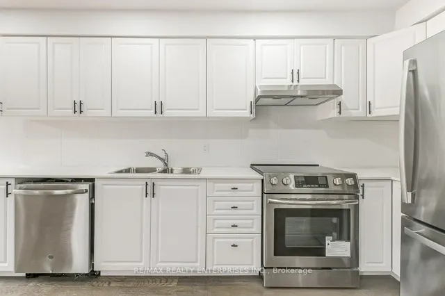 Additional property image - 36 Mapleshade Dr