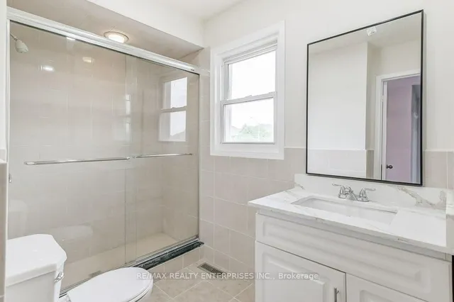 Additional property image - 36 Mapleshade Dr
