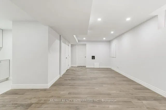 Additional property image - 36 Mapleshade Dr