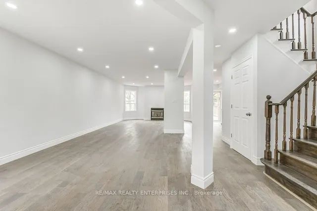 Additional property image - 36 Mapleshade Dr