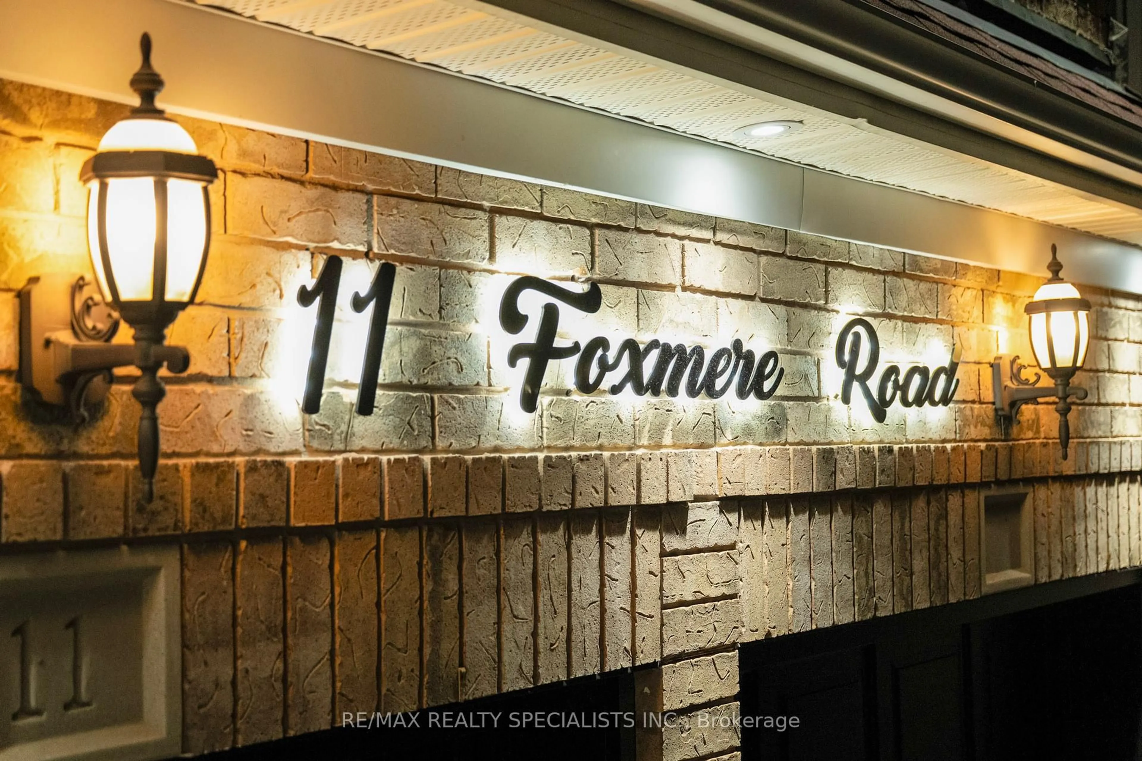 Unknown for 11 Foxmere Rd, Brampton Ontario L7A 1S7