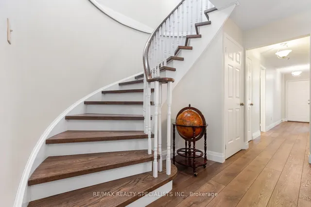 Additional property image - 826 Constellation Dr