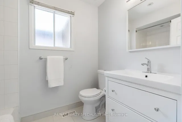 Additional property image - 826 Constellation Dr