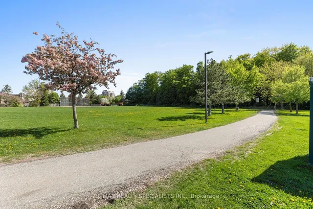 Additional property image - 826 Constellation Dr