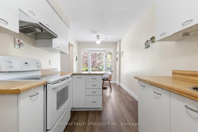 Additional property image - 826 Constellation Dr