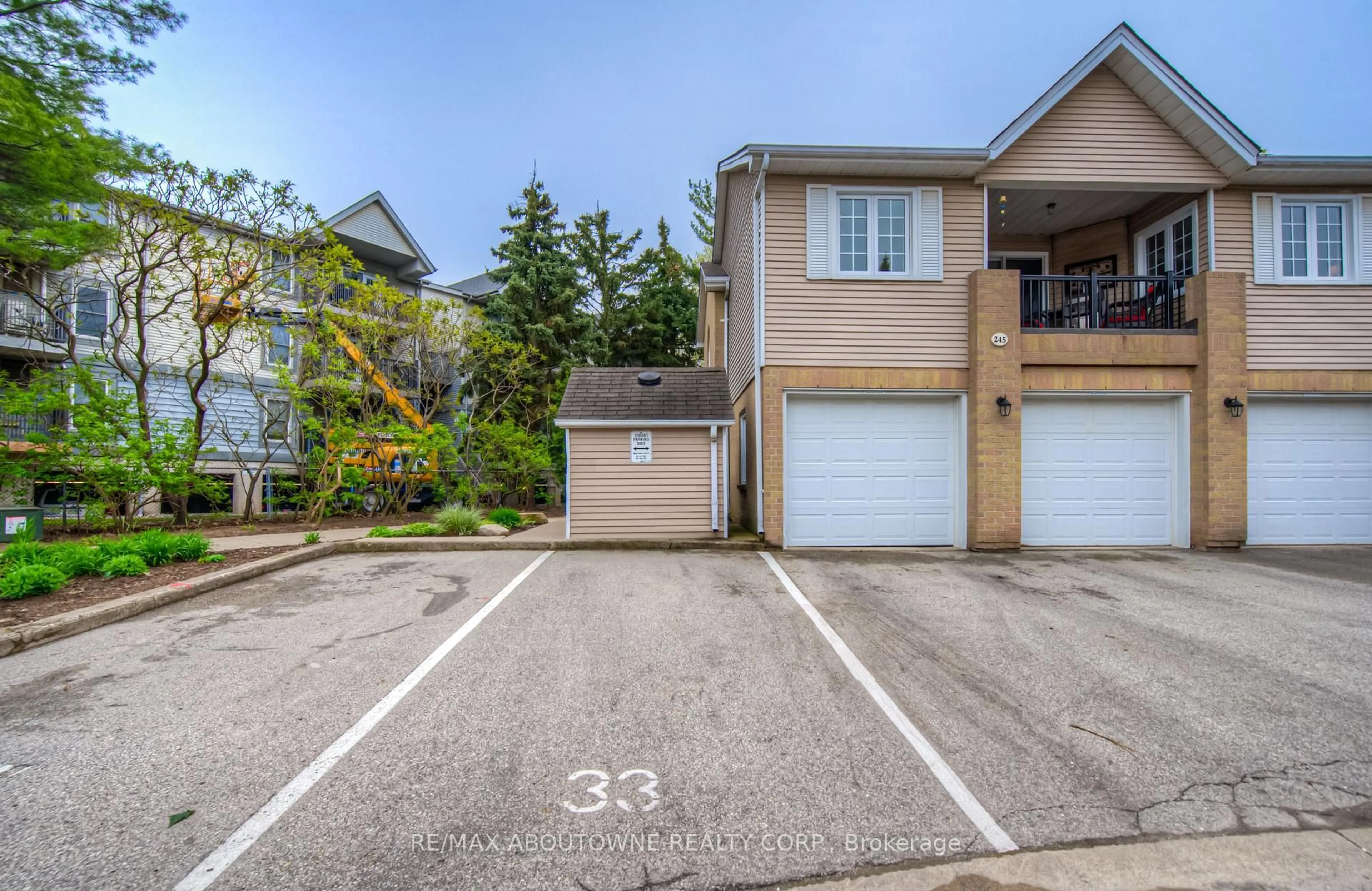 Unknown for 2110 Cleaver Ave #245, Burlington Ontario L7M 3Z3