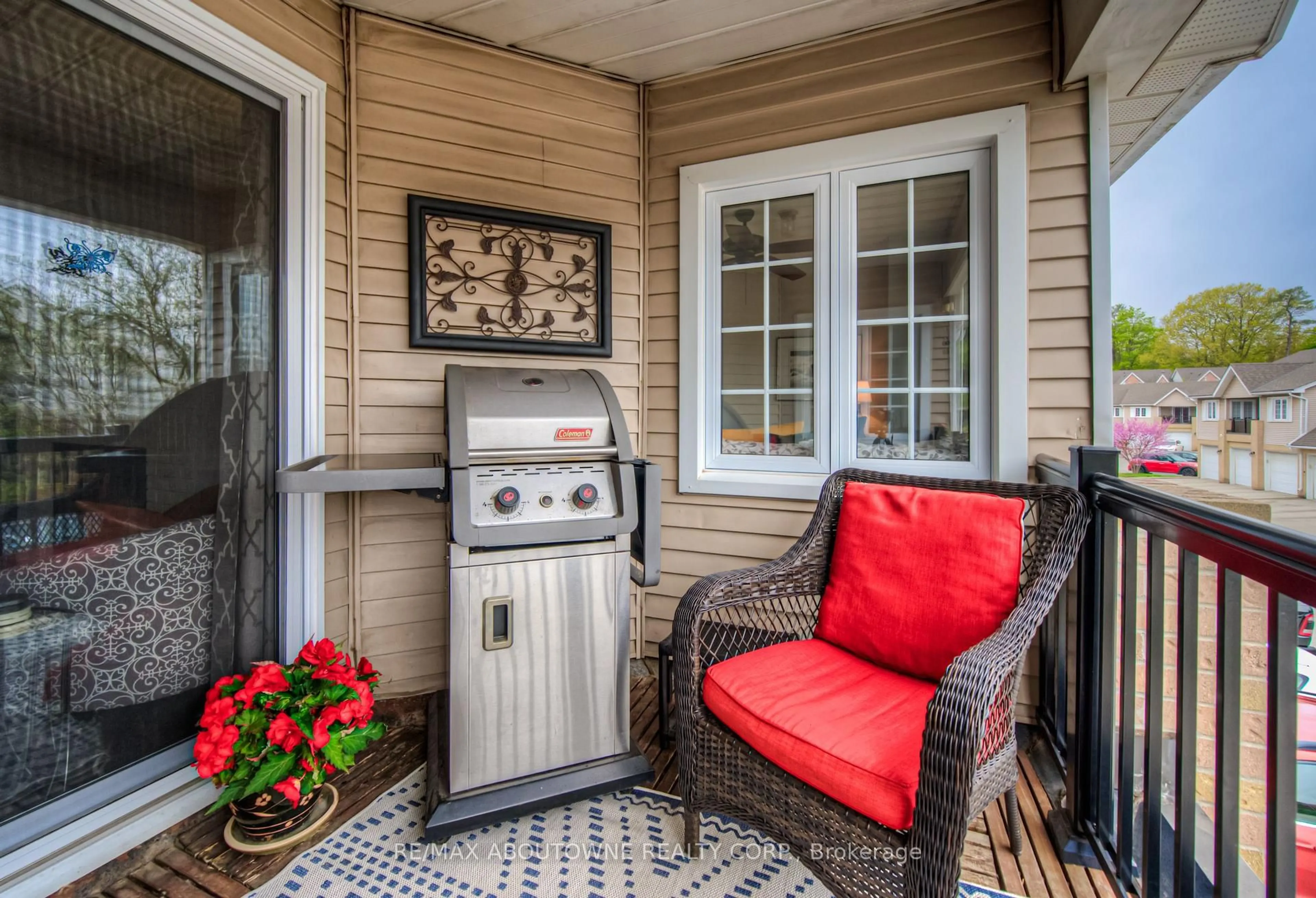 Patio, street for 2110 Cleaver Ave #245, Burlington Ontario L7M 3Z3