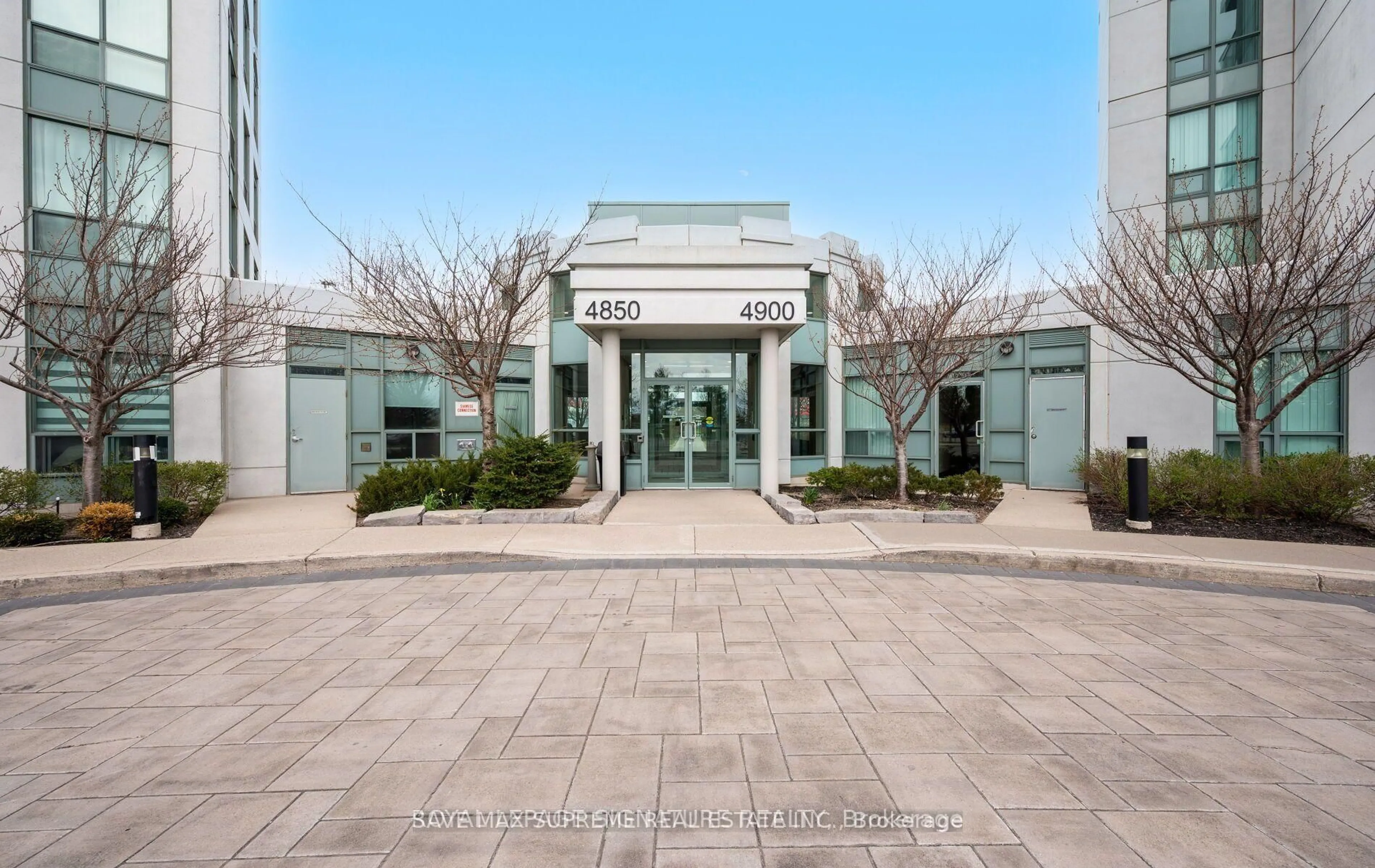 Indoor foyer for 4850 Glen Erin Dr #1110, Mississauga Ontario L5M 7S1