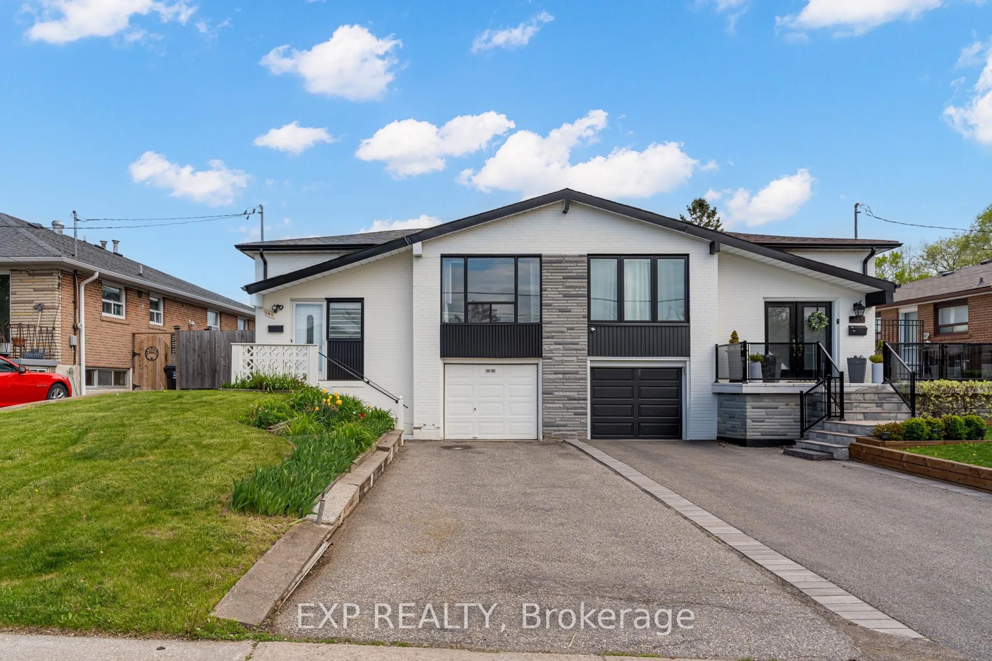 A pic from outside/outdoor area/front of a property/back of a property/a pic from drone, street for 141 Grandravine Dr, Toronto Ontario M3J 1B3