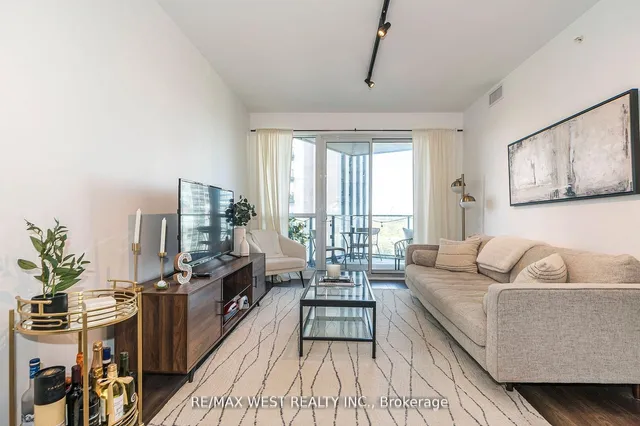 Additional property image - 10 Park Lawn Rd Unit 1705