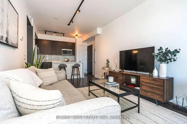Additional property image - 10 Park Lawn Rd Unit 1705