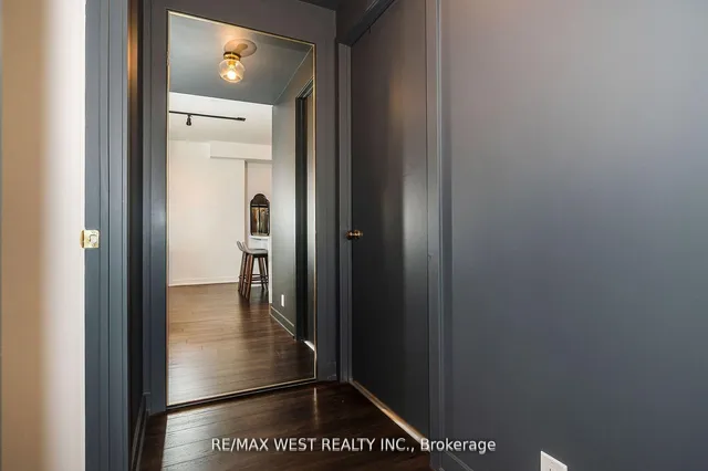 Additional property image - 10 Park Lawn Rd Unit 1705