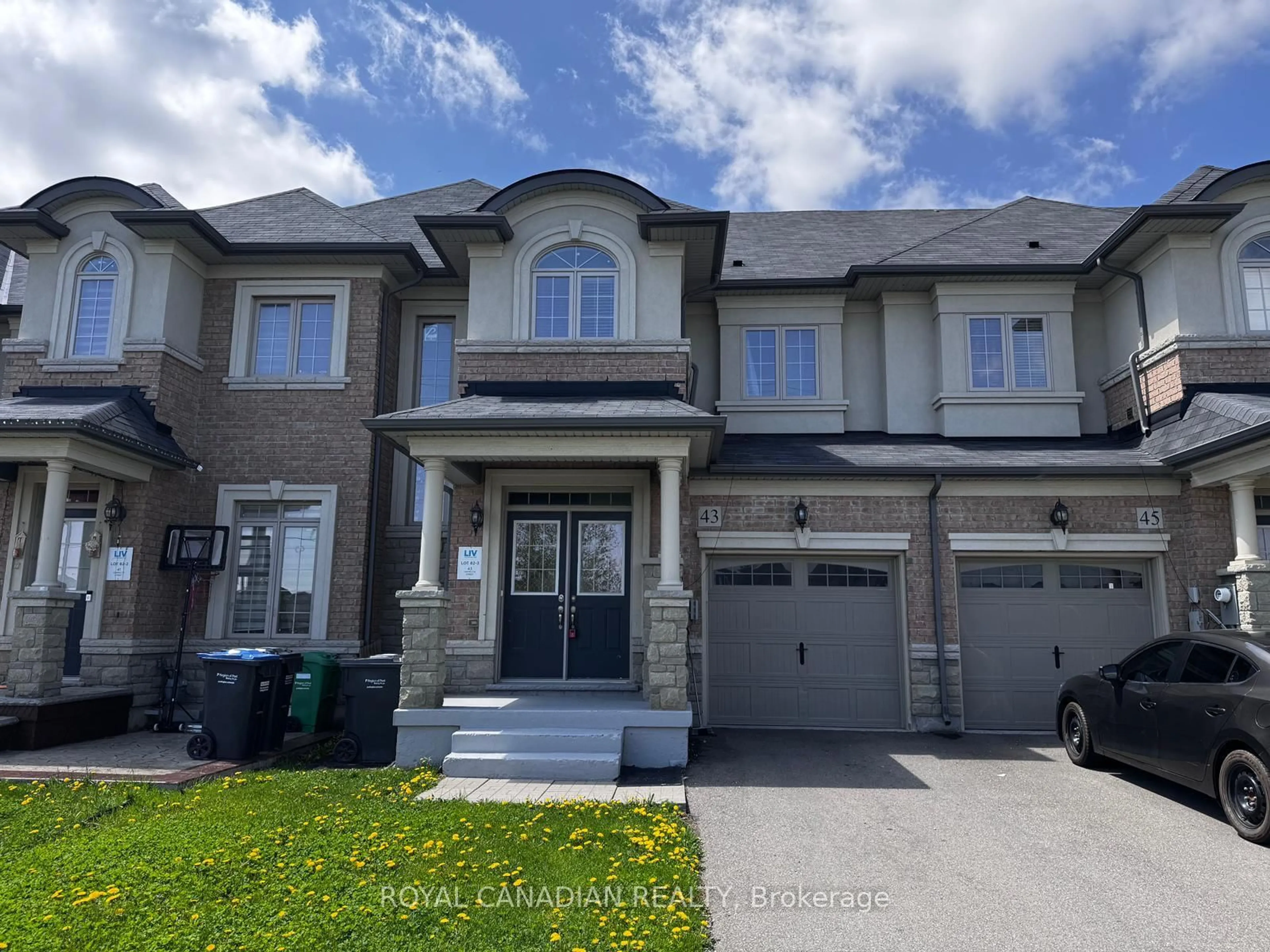 Home with brick exterior material, street for 43 Yarmouth St, Brampton Ontario L7A 4X5