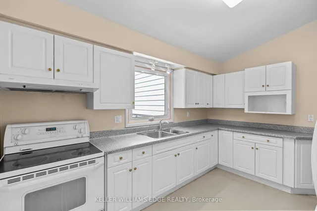Additional property image - 123 Lynn Crt