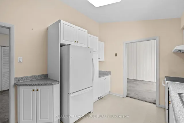 Additional property image - 123 Lynn Crt