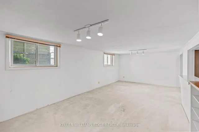 Additional property image - 123 Lynn Crt