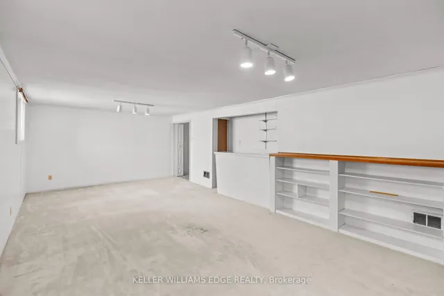 Additional property image - 123 Lynn Crt