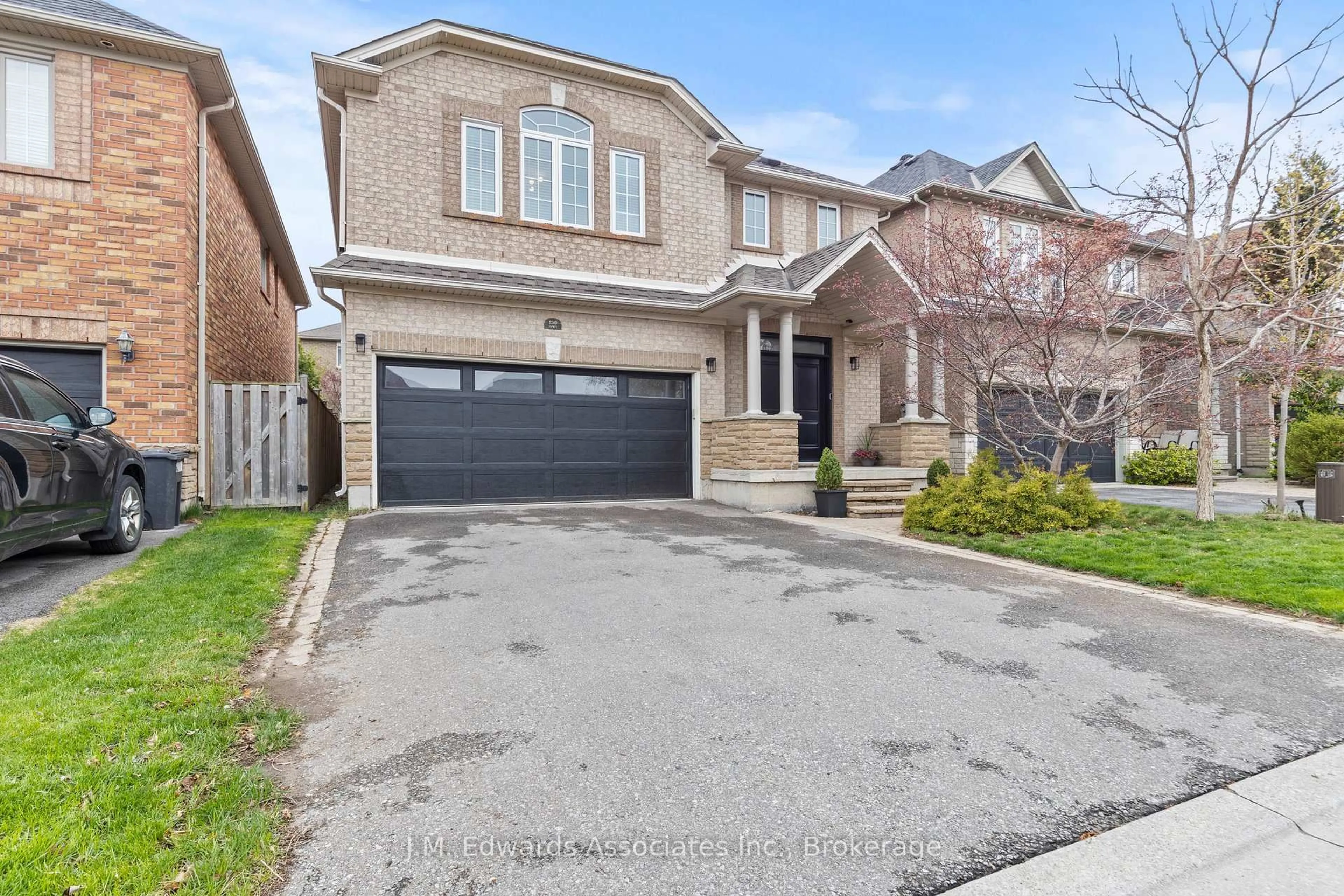 Home with brick exterior material, street for 2240 Osprey Lane, Oakville Ontario L6M 3Z8