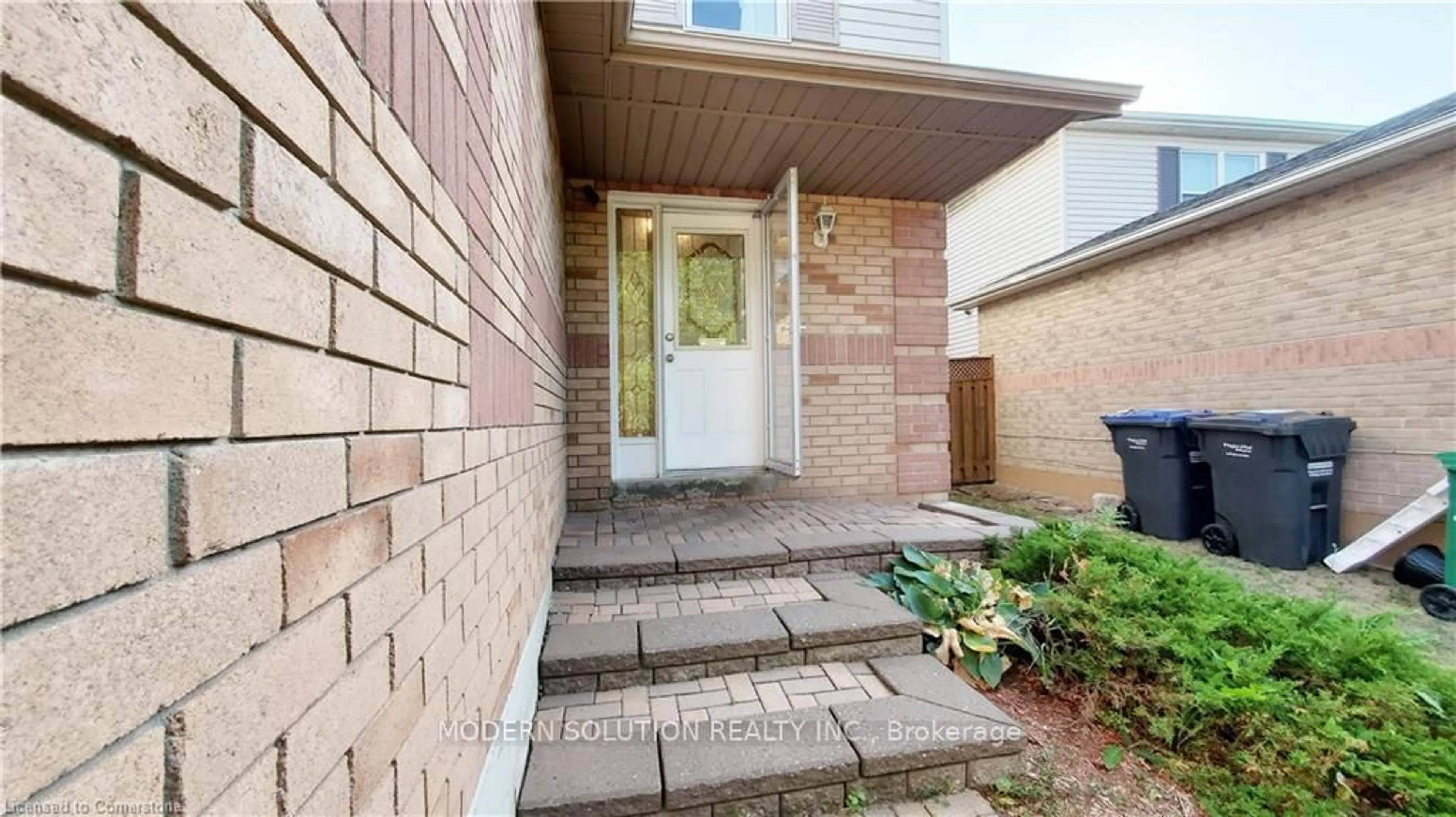 Home with brick exterior material, street for 20 Wallingford Crt, Brampton Ontario L6Y 4V7