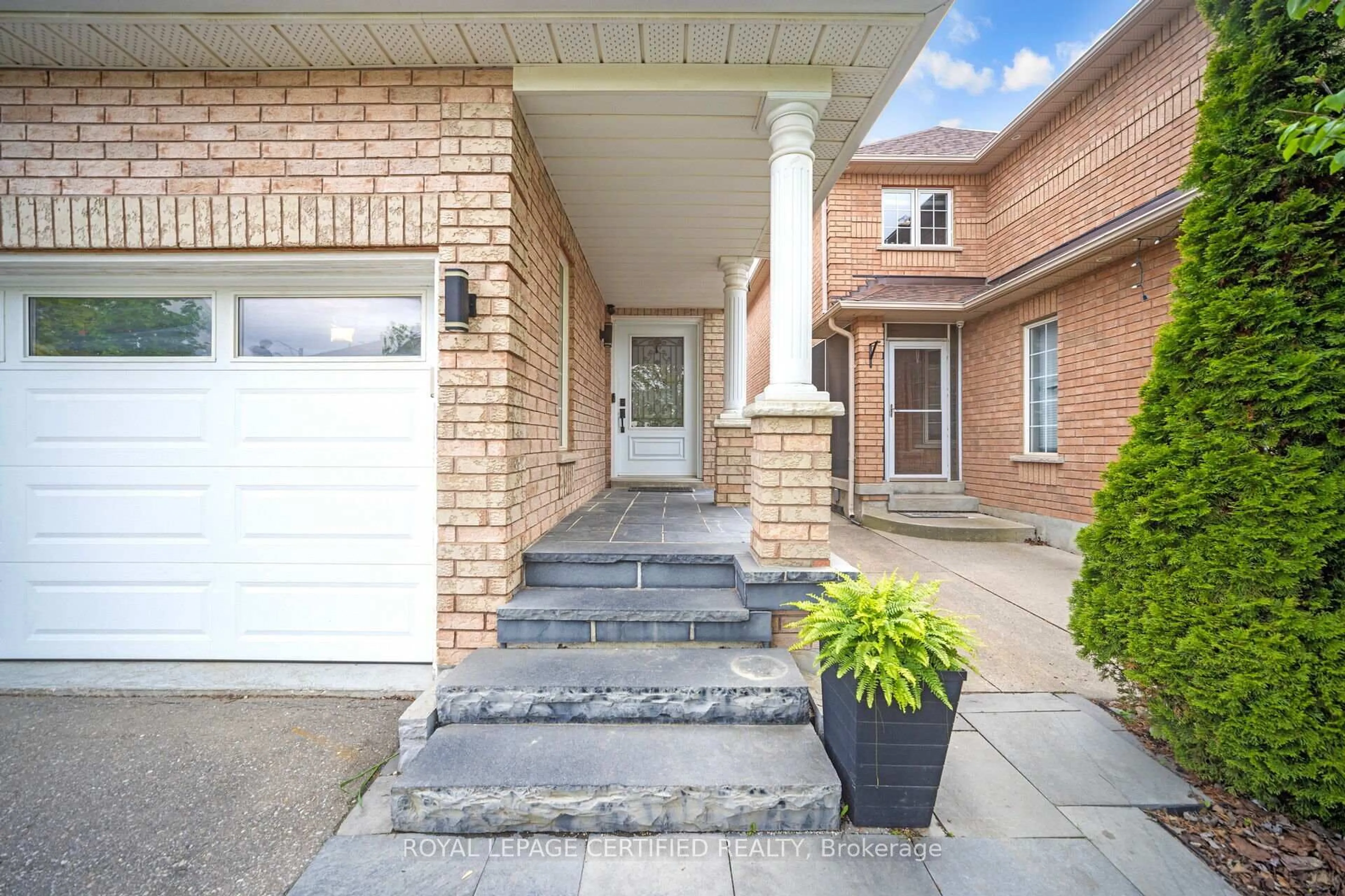 Home with brick exterior material, street for 73 Headwater Rd, Caledon Ontario L7E 2W4