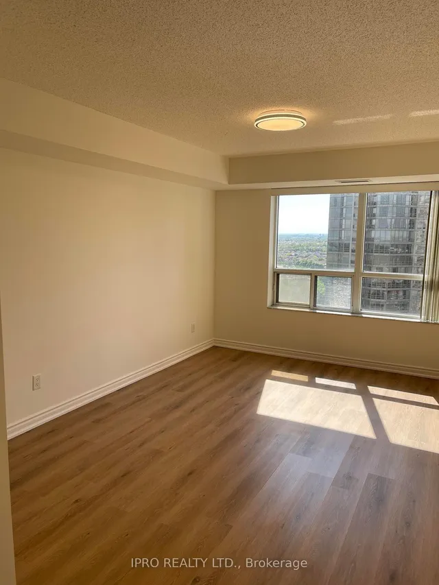 Additional property image - 25 Kingsbridge Garden Unit 1919