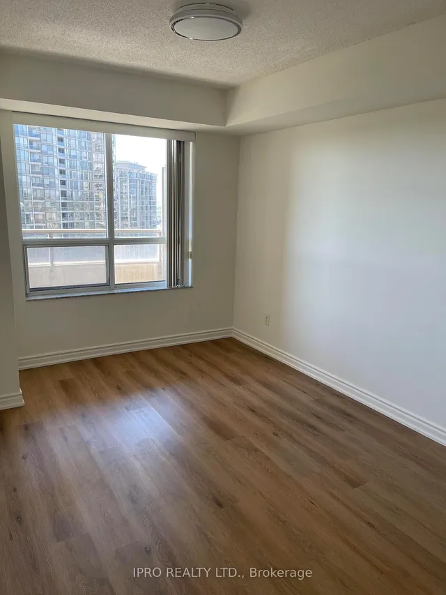 Additional property image - 25 Kingsbridge Garden Unit 1919