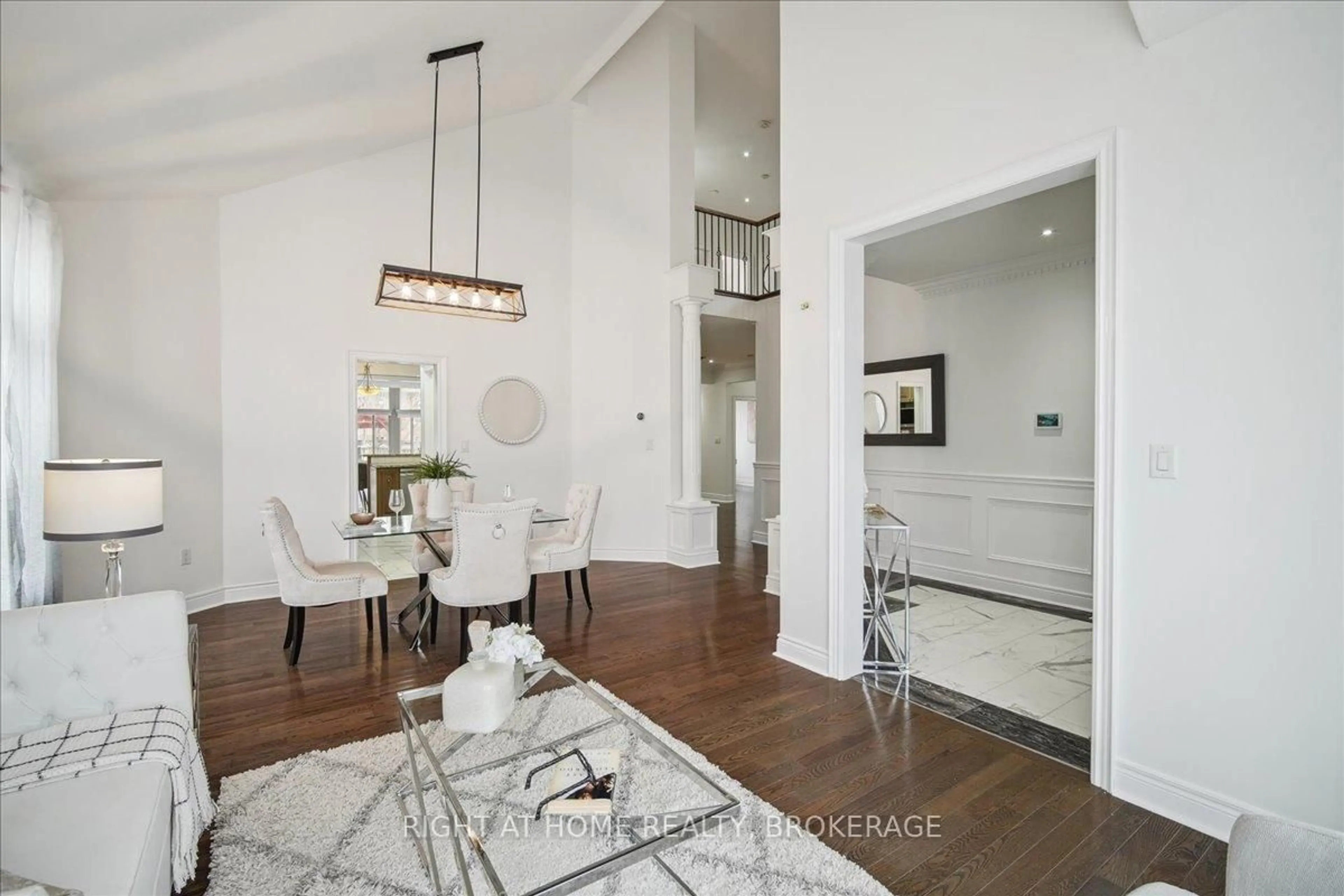 Dining room, unknown for 12 Edmonton St, Brampton Ontario L6Y 5L2