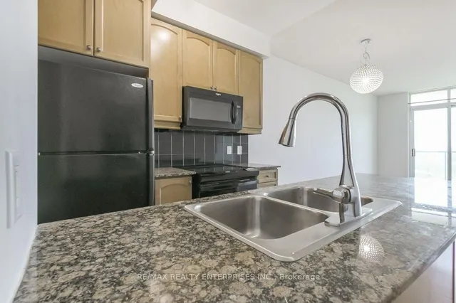 Additional property image - 80 Absolute Ave Unit 911