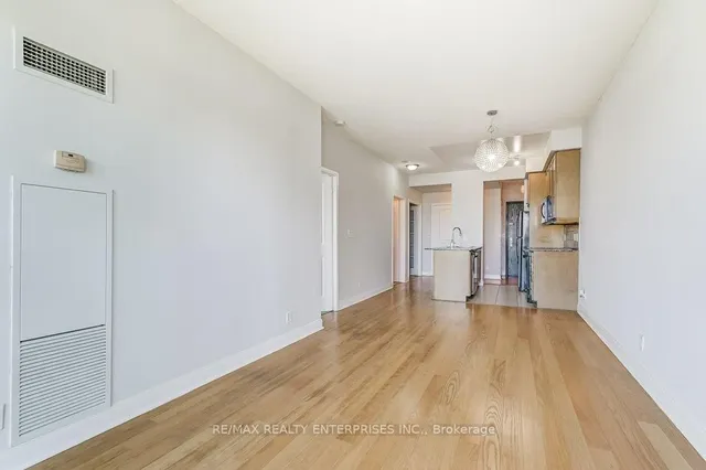 Additional property image - 80 Absolute Ave Unit 911