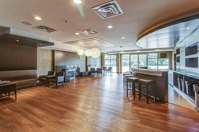 Additional property image - 80 Absolute Ave Unit 911