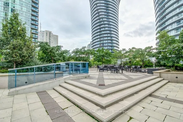 Additional property image - 80 Absolute Ave Unit 911