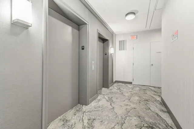 Additional property image - 80 Absolute Ave Unit 911