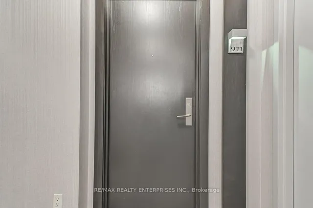 Additional property image - 80 Absolute Ave Unit 911