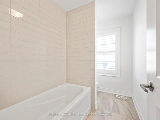 Additional property image - 1328 Clarriage Crt