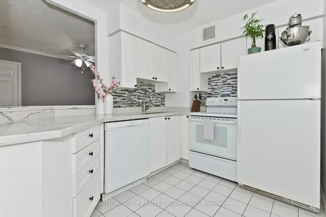 Additional property image - 50 Kingsbridge Garden Circ Unit 910