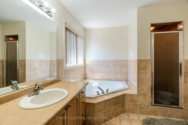 Additional property image - 6 Sparkling Pl