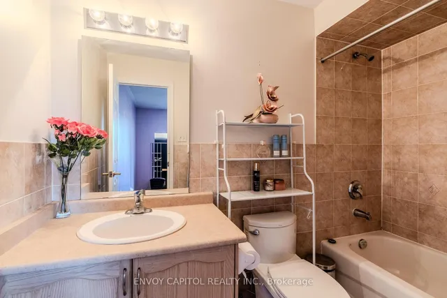 Additional property image - 6 Sparkling Pl