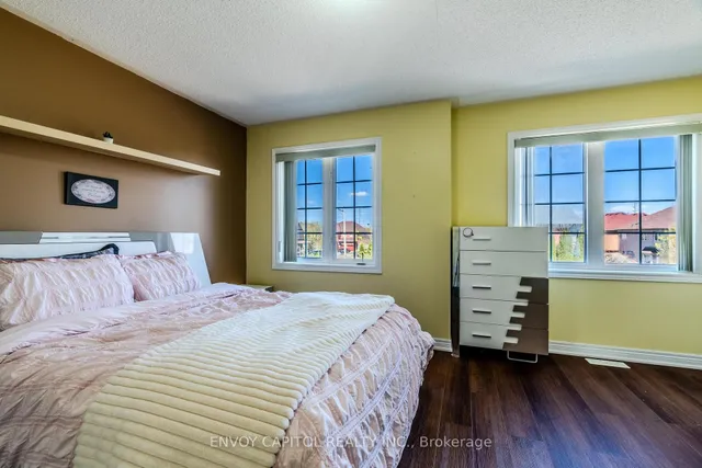 Additional property image - 6 Sparkling Pl