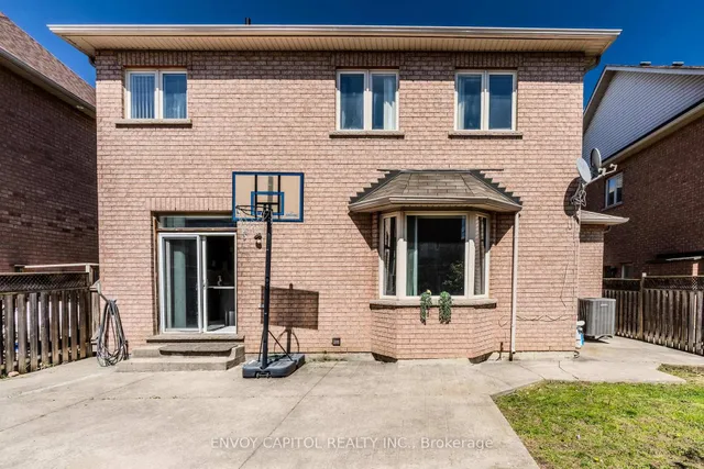 Additional property image - 6 Sparkling Pl