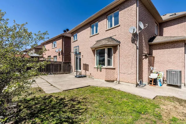 Additional property image - 6 Sparkling Pl