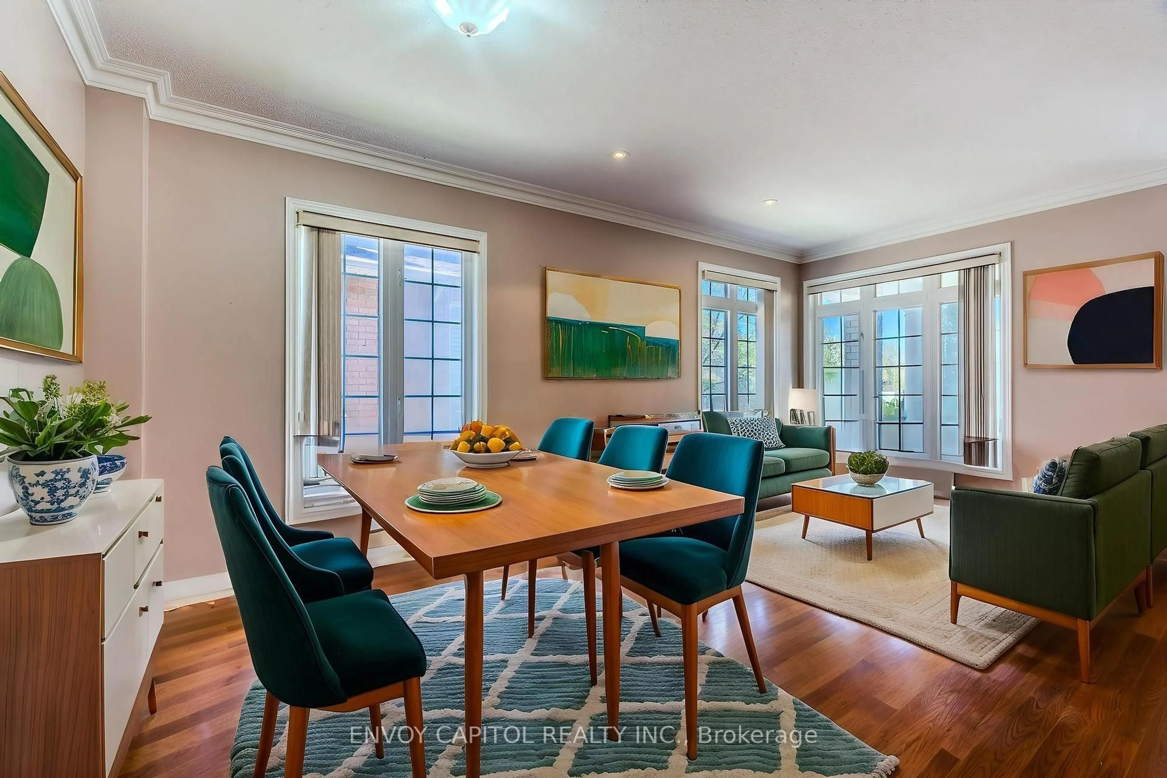 Dining room, wood/laminate floor for 6 Sparkling Pl, Brampton Ontario L6R 2W9