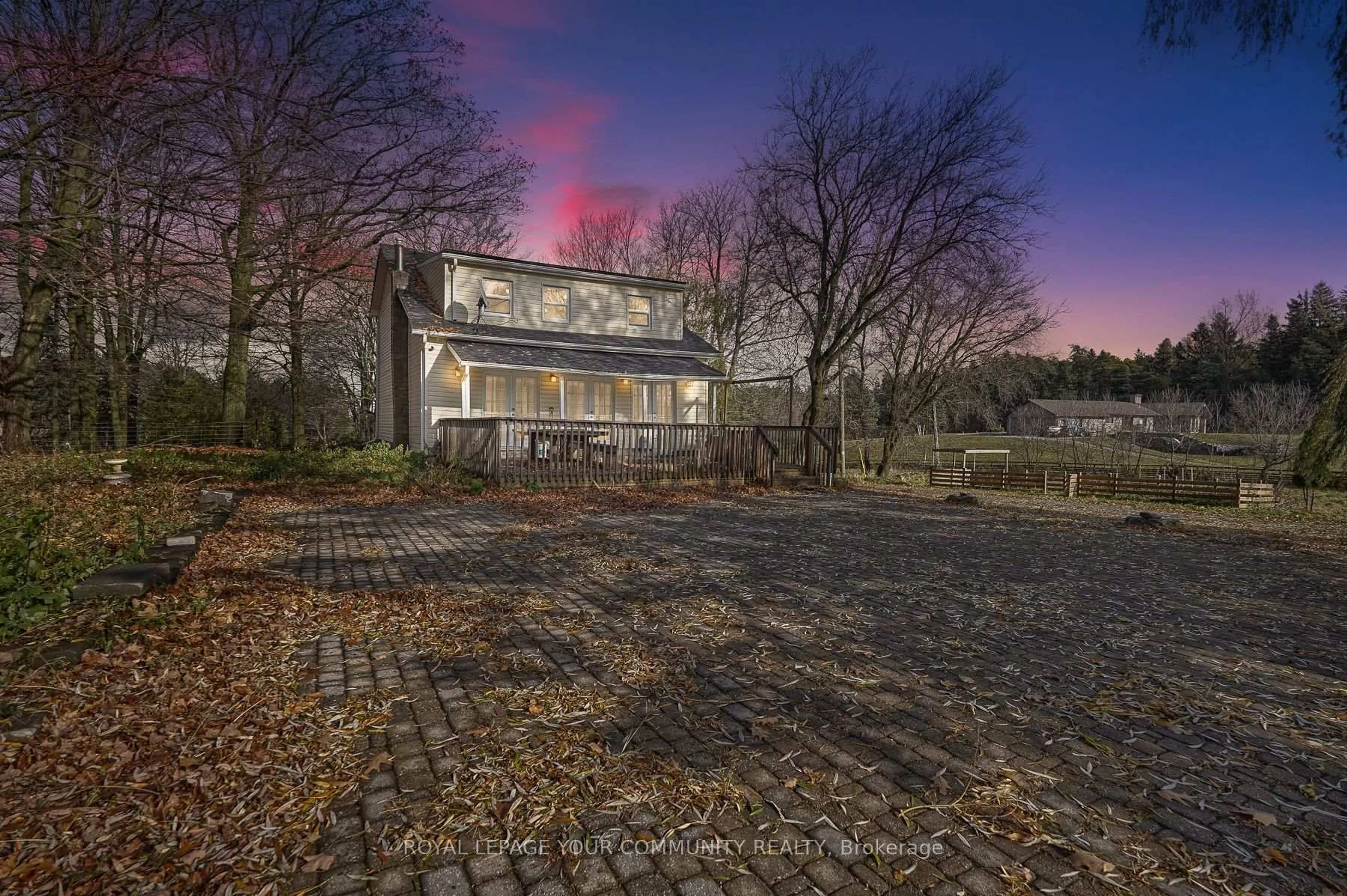 A pic from outside/outdoor area/front of a property/back of a property/a pic from drone, street for 20364 St. Andrews Rd, Caledon Ontario L7K 2C9