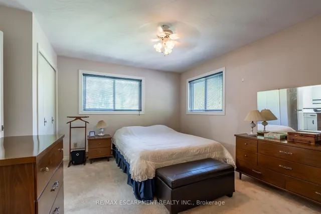 Additional property image - 1215 Derry Rd