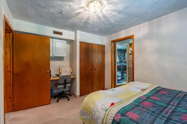 Additional property image - 1215 Derry Rd